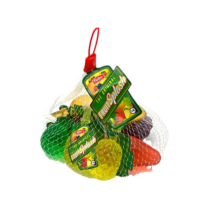 Confezione di caramelle gommose ripiene FRUIT SPLASH, note per essere una tendenza virale su TikTok. Le caramelle offrono un'esplosione di succhi di frutta liquida all'interno. La confezione è colorata e a tema frutta, spesso raffigurante ciliegie, arance e mele. Caramelle gommose popolari, importate dagli Stati Uniti (USA).